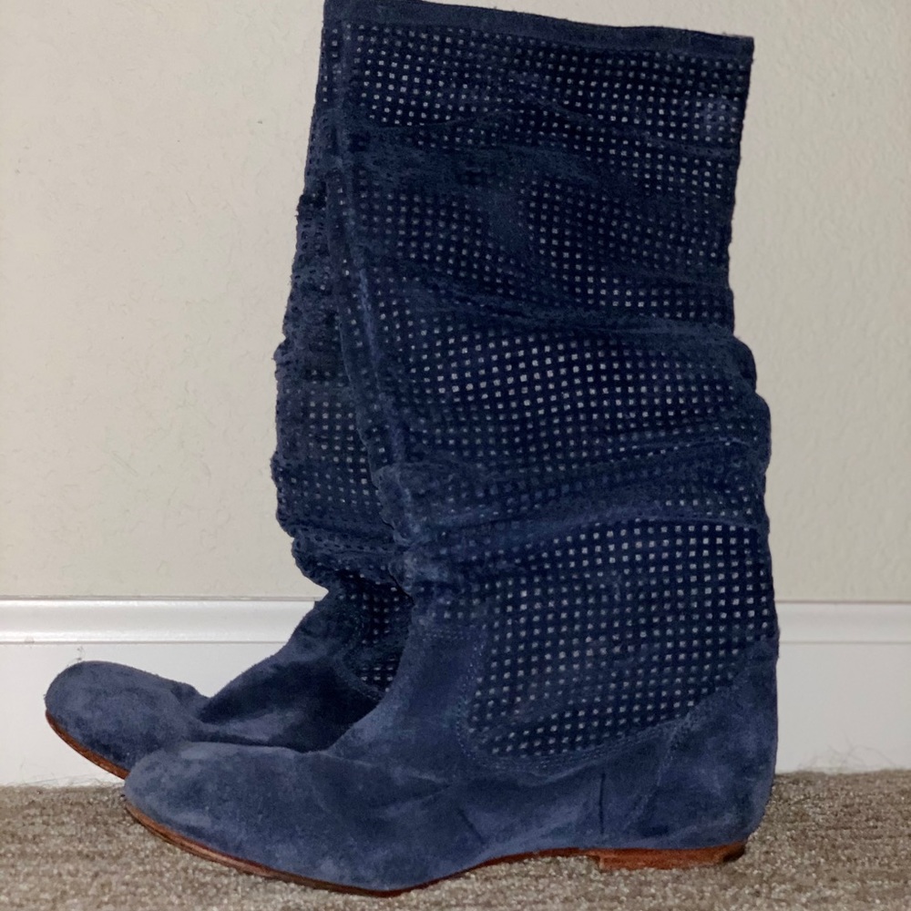 UGG Fashion Boots - Blue Suede
